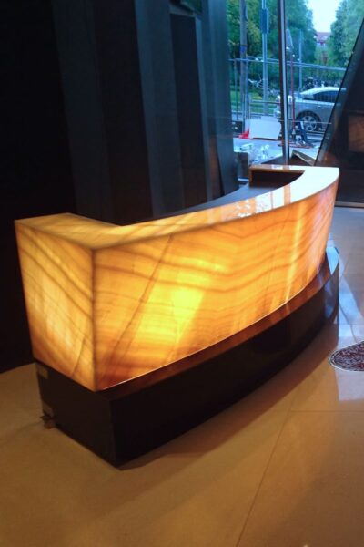 backlit onyx countertop - Hilton Tallinn Park Hotel & Casino - picture 2